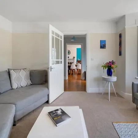 Mevagissey - Sea View And Parking Holiday home